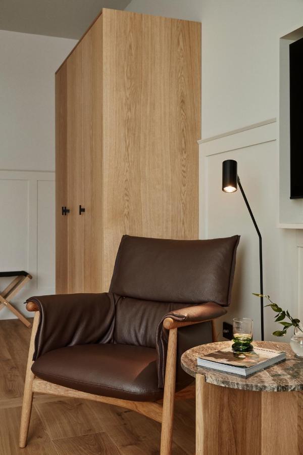 Runo Hotel Porvoo Extérieur photo Floor lamp